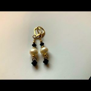 Pearl Dangle Earrings with Black Swarovski crystals